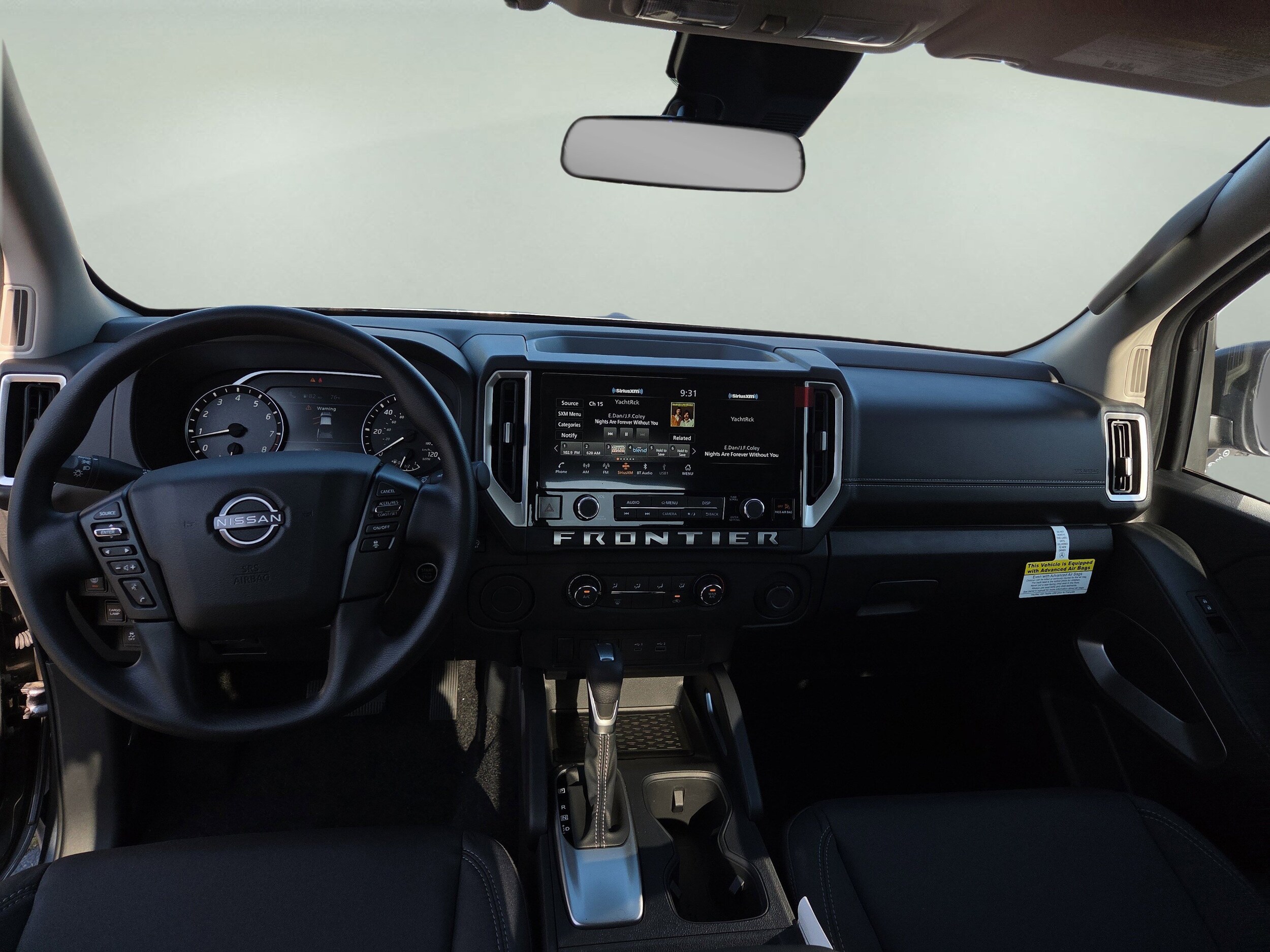 2025 Nissan Frontier King Cab SV photo 2