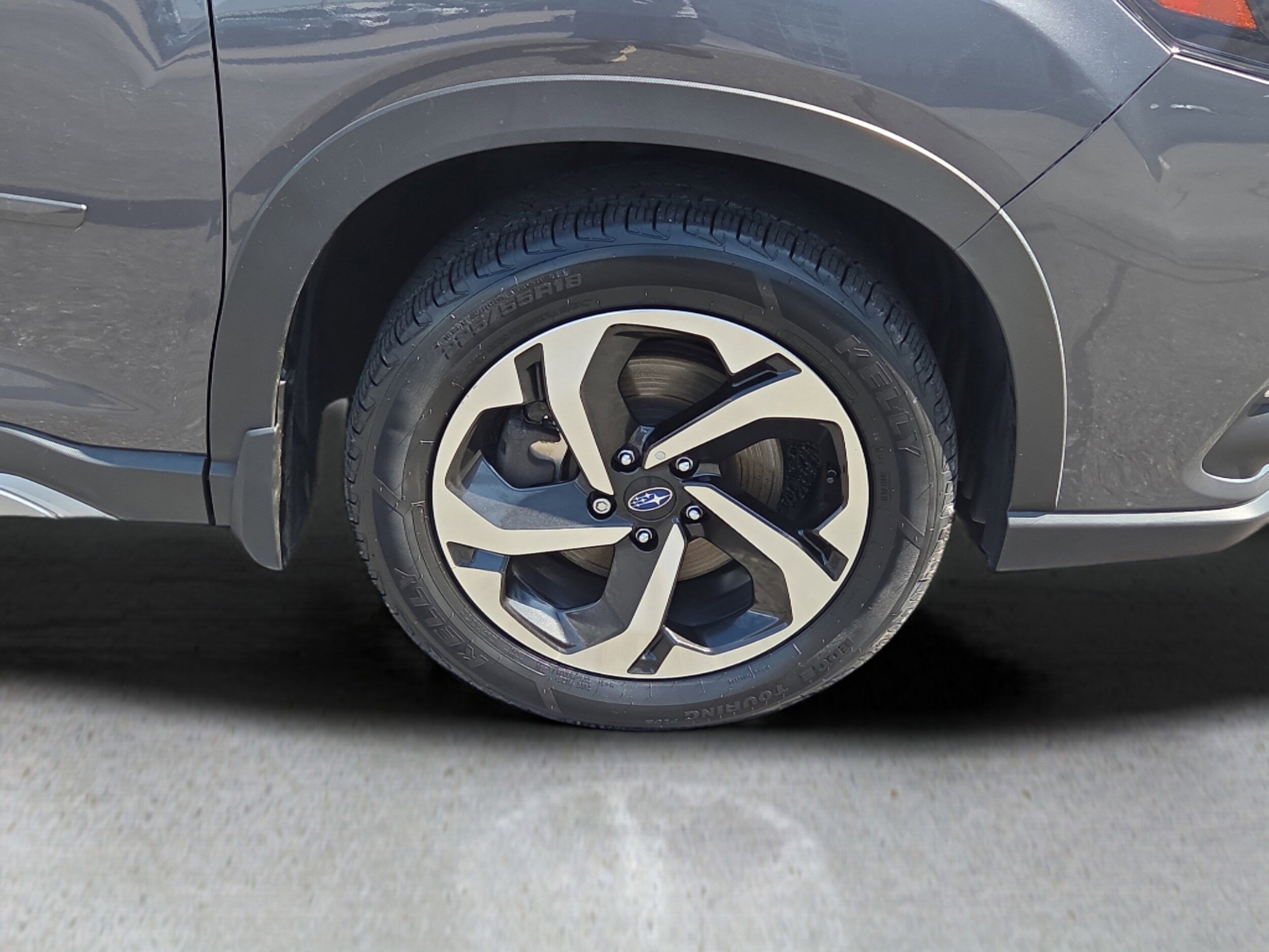 2022 Subaru Forester Touring photo 4