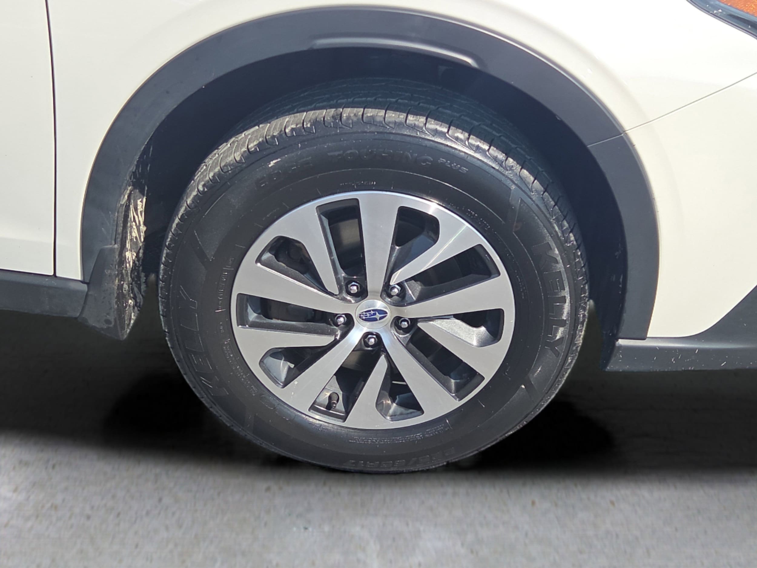 2022 Subaru Outback Premium photo 4