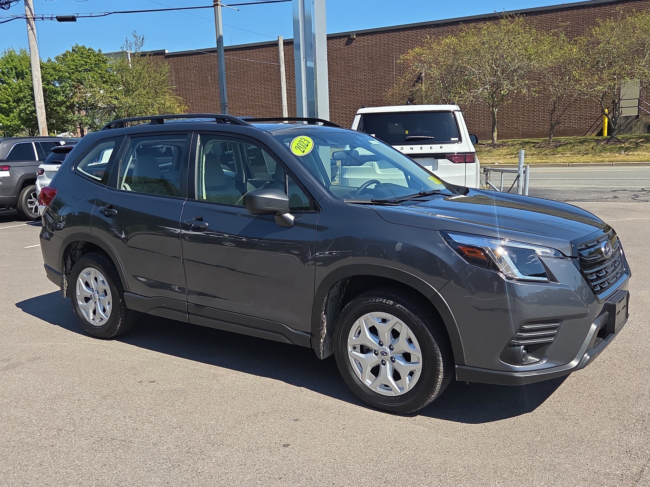 2023 Subaru Forester Base photo 2