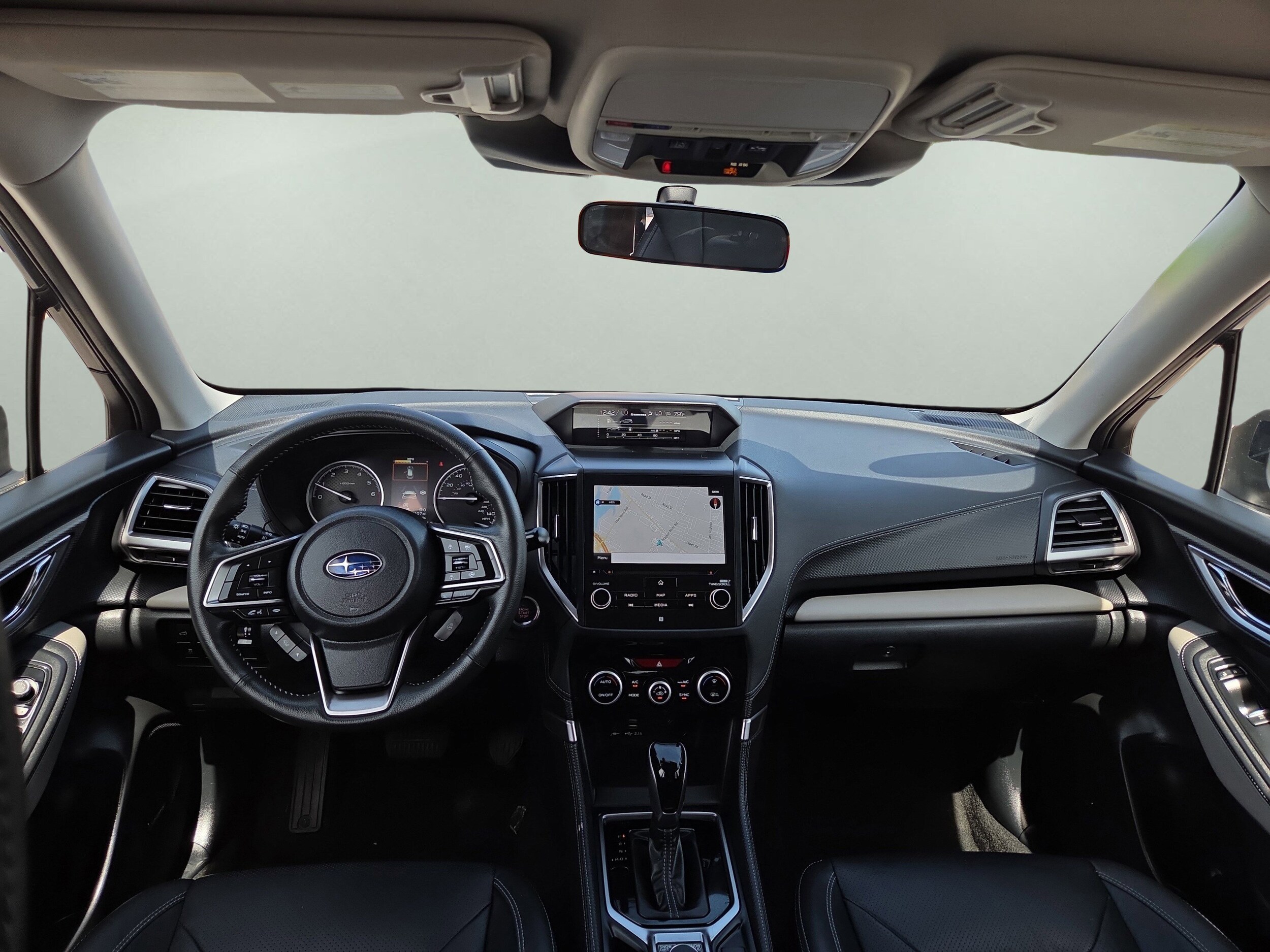 2022 Subaru Forester Limited photo 2