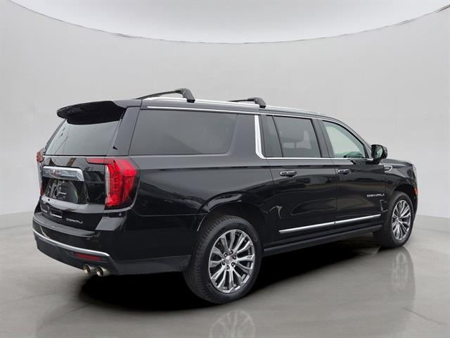 2022 Gmc Yukon XL Denali photo 3