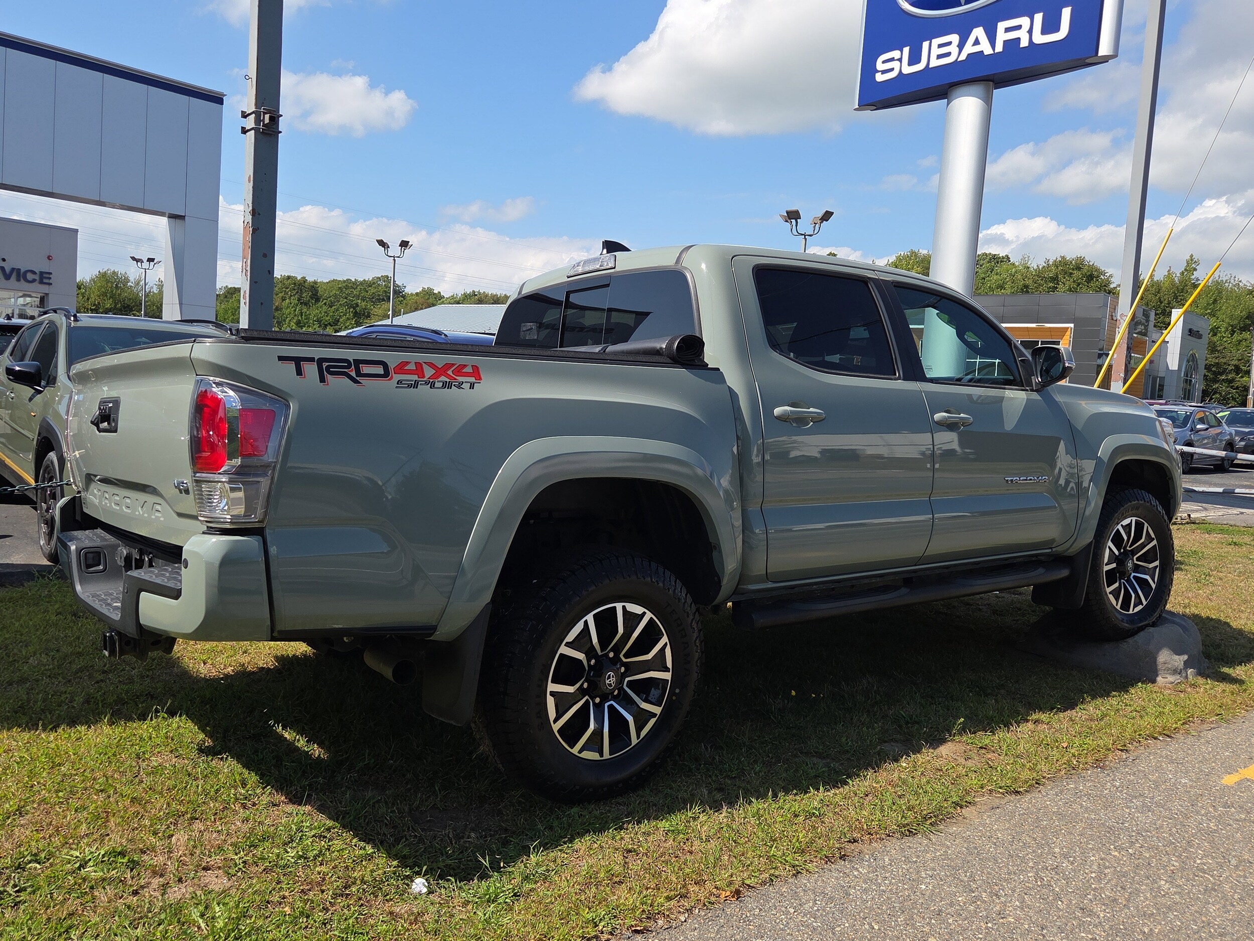 2022 Toyota Tacoma SR V6 TRD Sport Double Cab photo 4