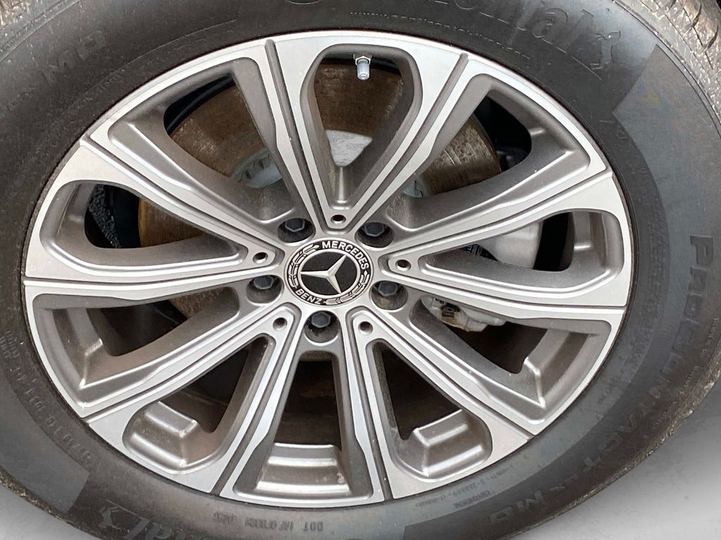 2025 Mercedes-Benz GLC Base - Photo 29