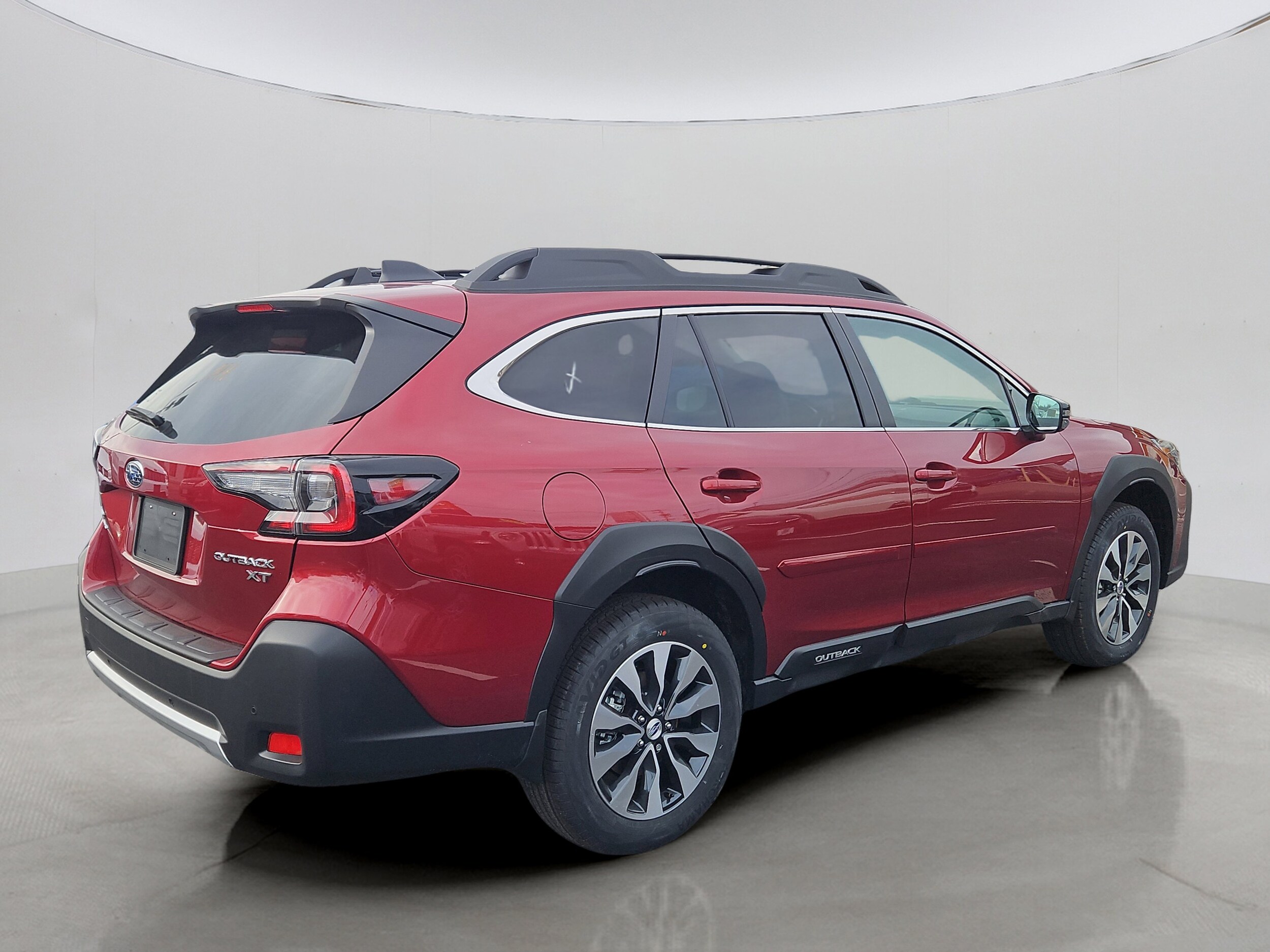 2025 Subaru Outback Limited XT photo 2