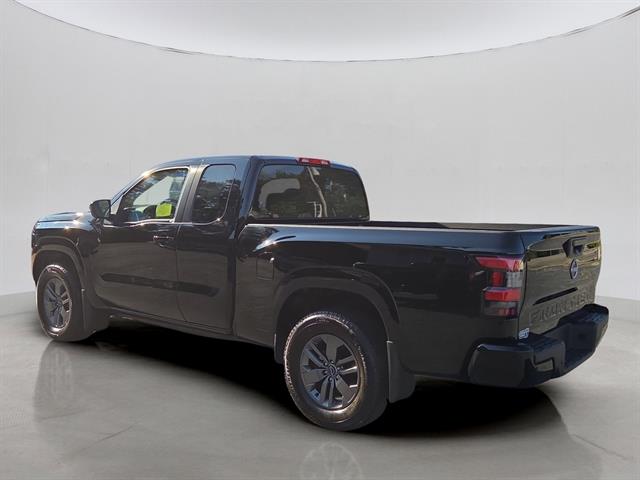 2025 Nissan Frontier King Cab SV photo 4