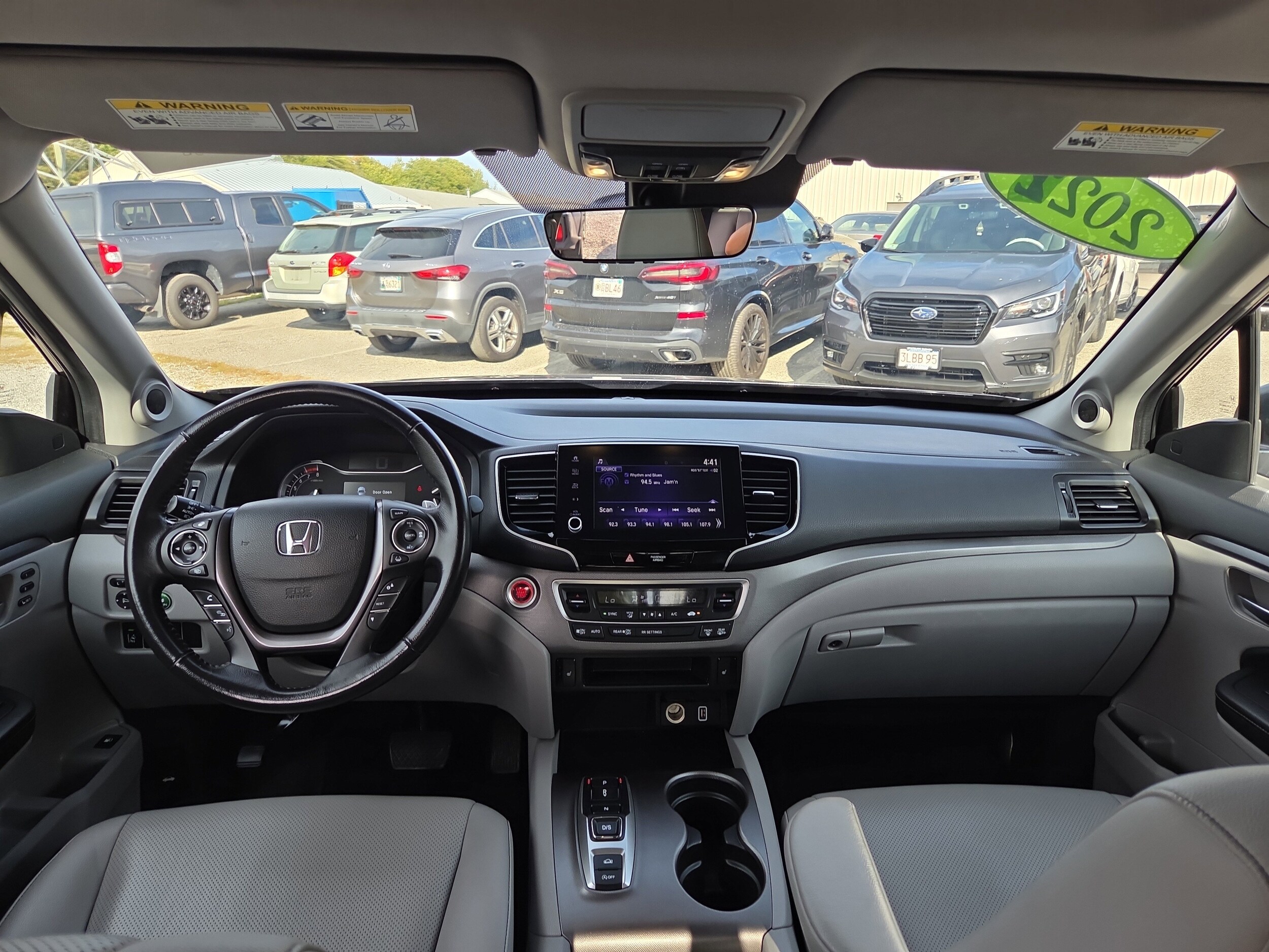 2022 Honda Ridgeline RTL photo 2