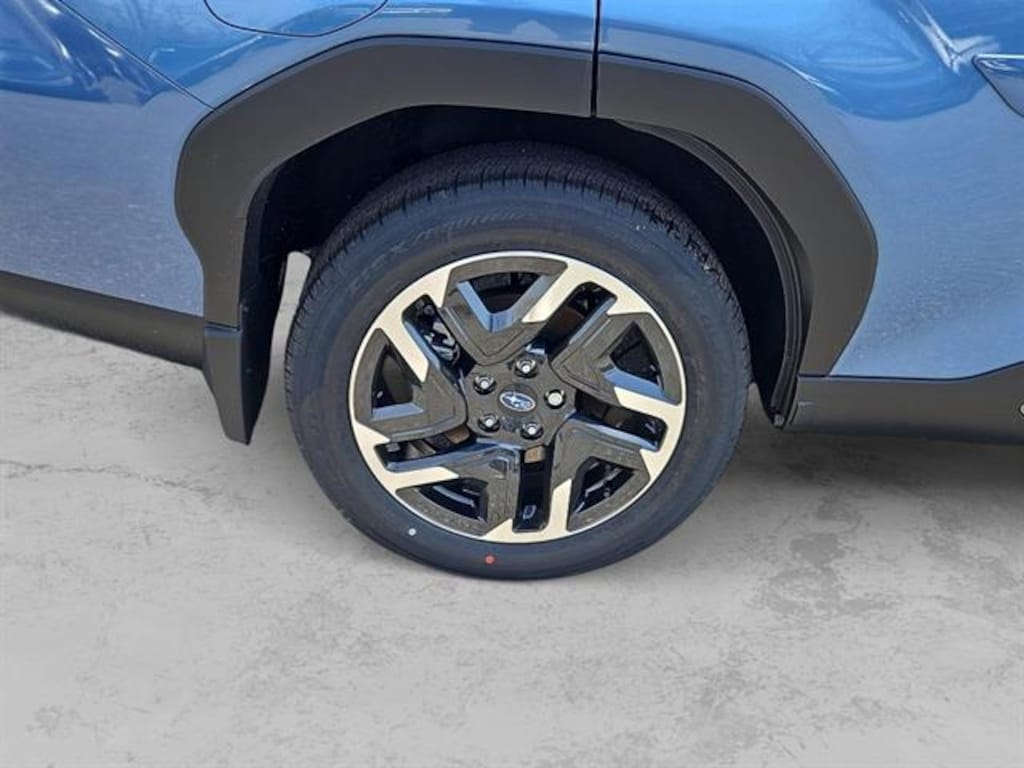 New 2025 Subaru Forester Limited SUV