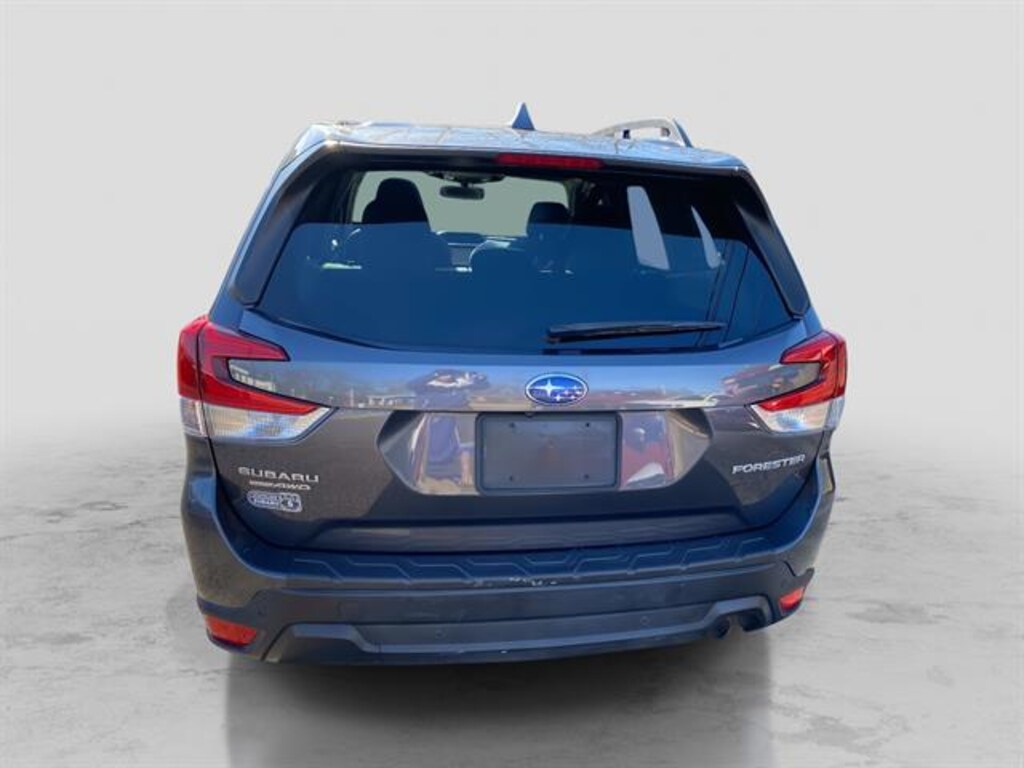 Used 2023 Subaru Forester Limited