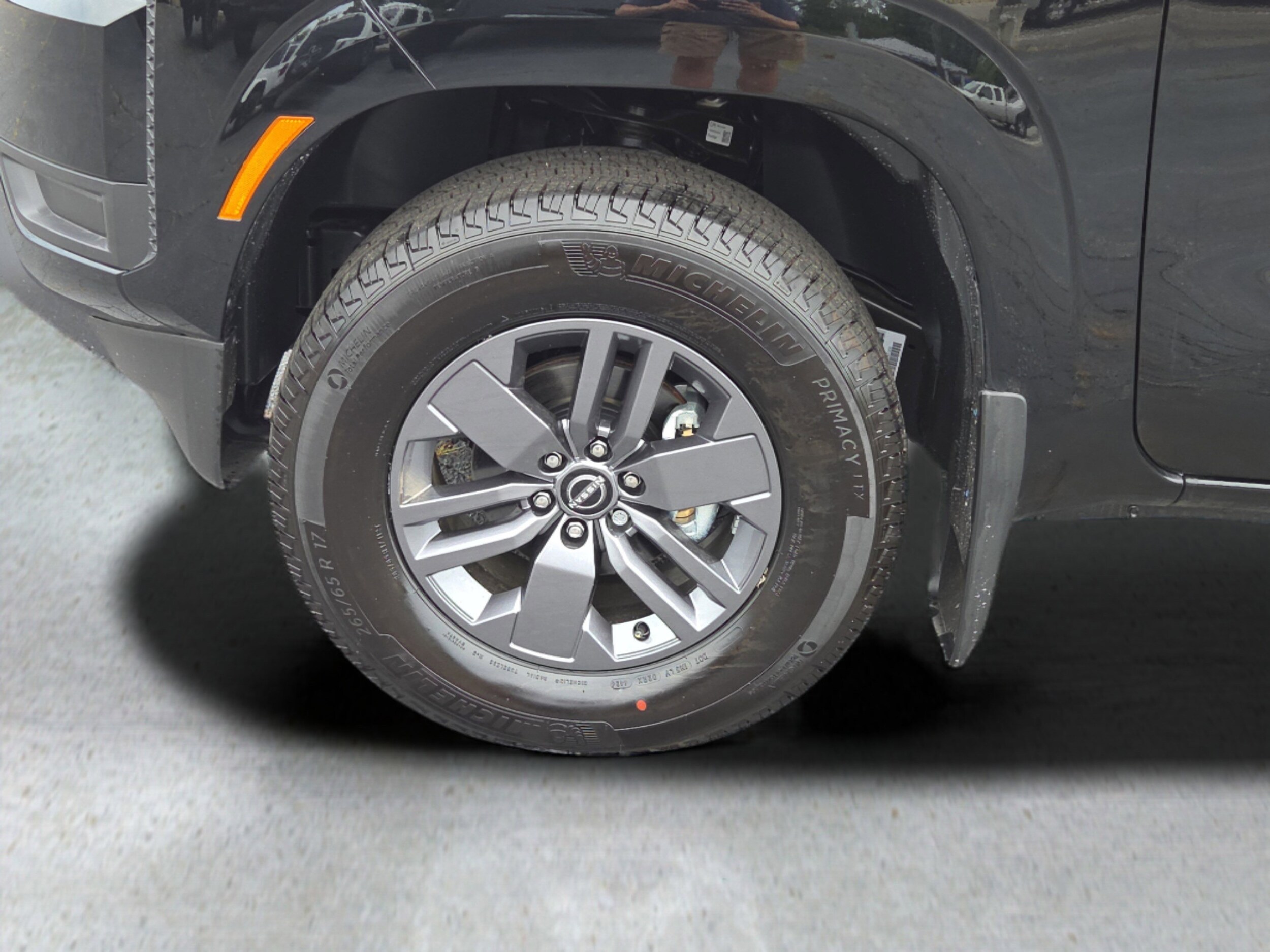 2025 Nissan Frontier King Cab SV photo 2
