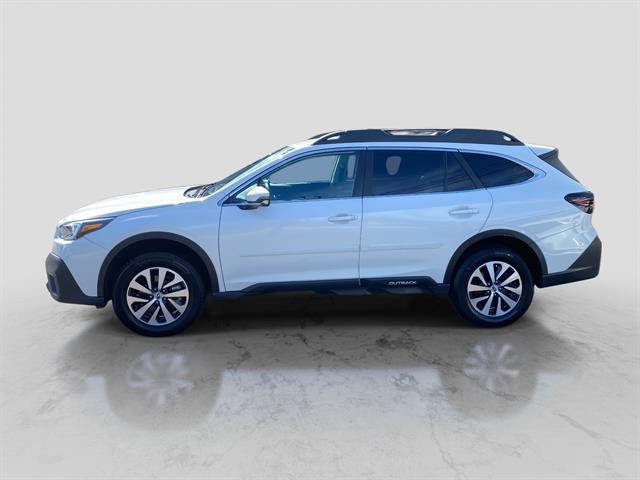 2022 Subaru Outback Premium photo 2
