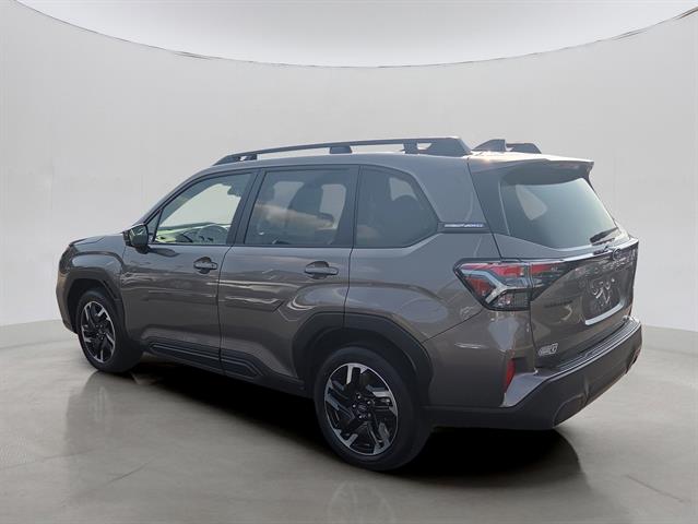 2025 Subaru Forester Limited photo 4
