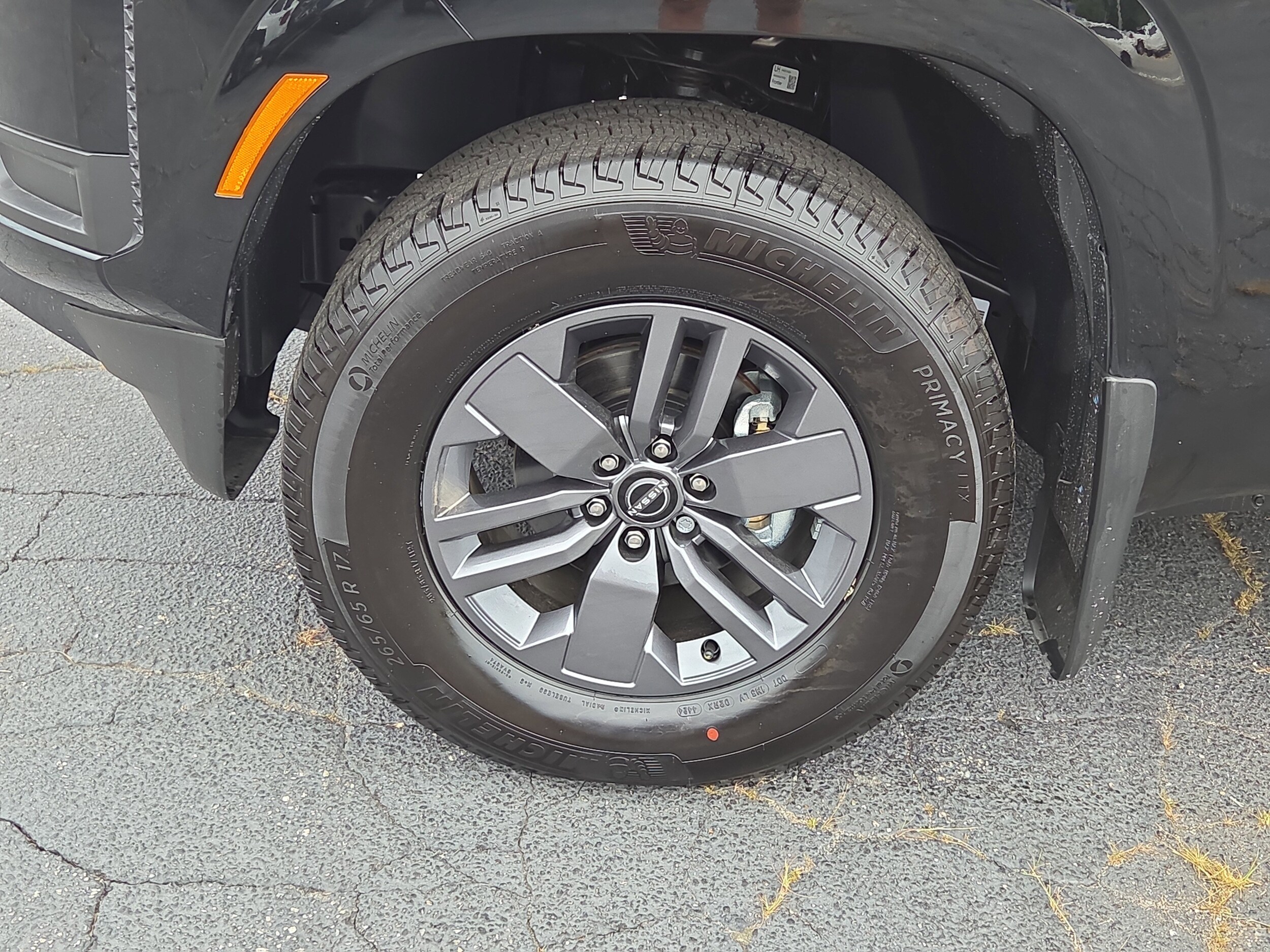 2025 Nissan Frontier King Cab SV photo 2