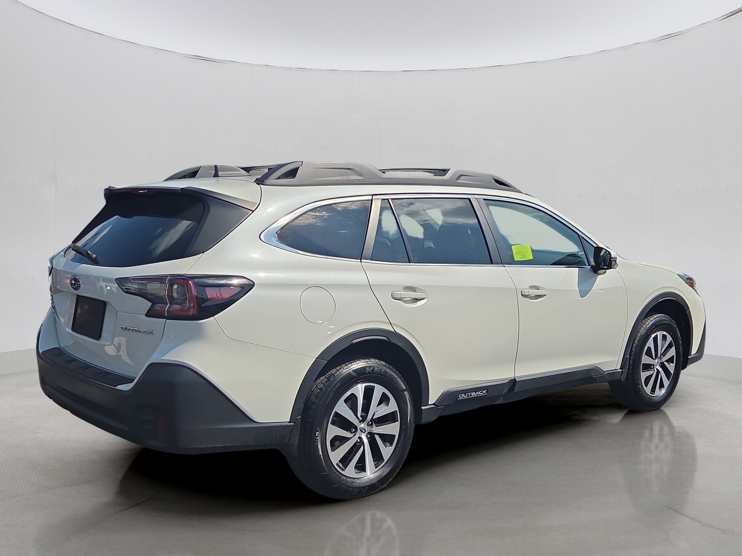 2022 Subaru Outback Premium photo 3