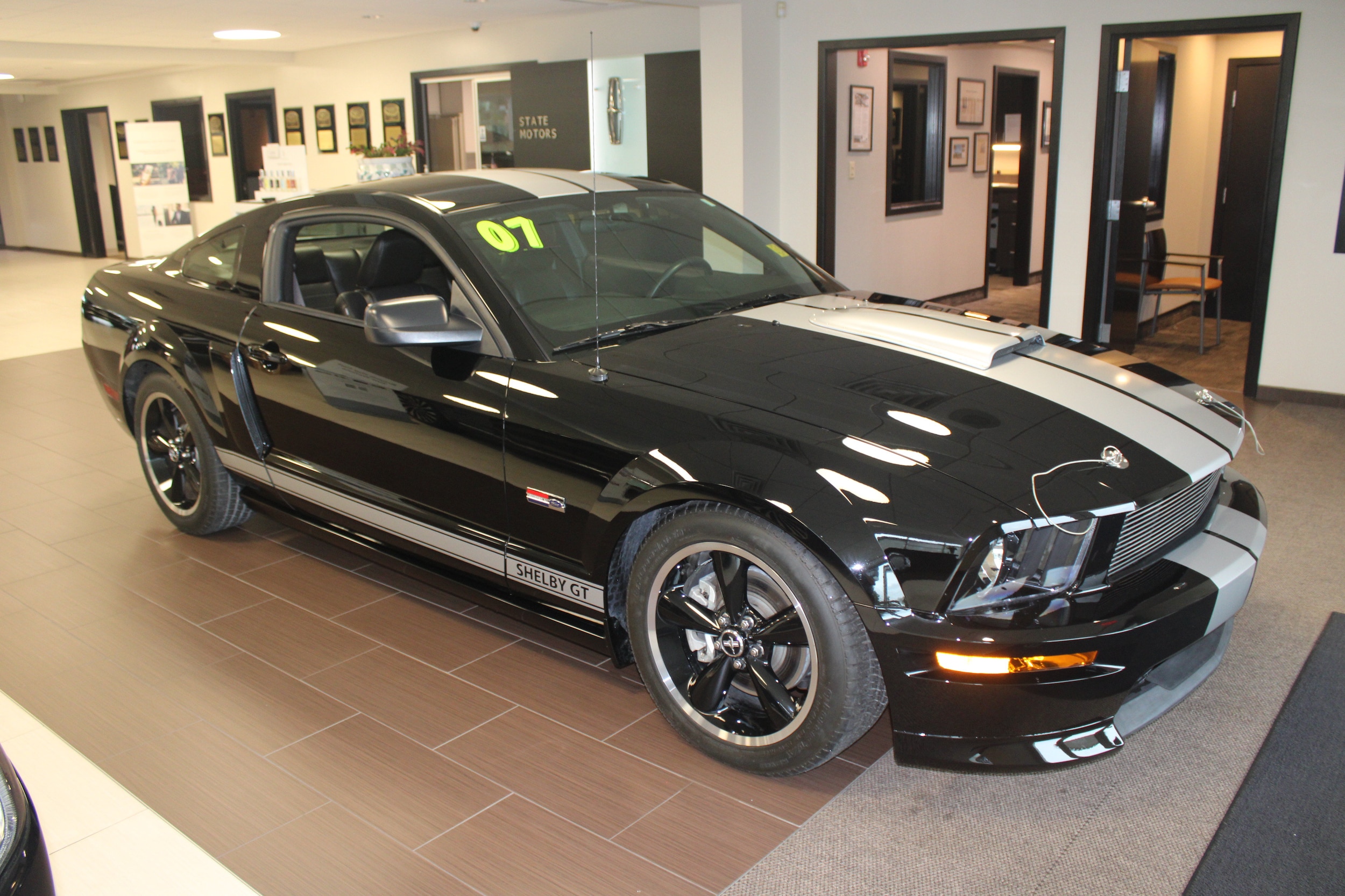 2007 Ford Mustang GT Deluxe