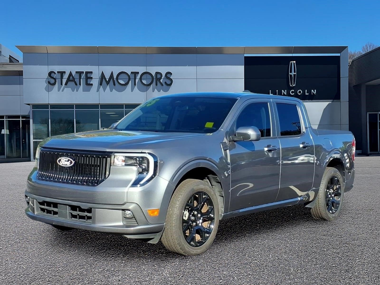 2025 Ford Maverick Lobo Standard