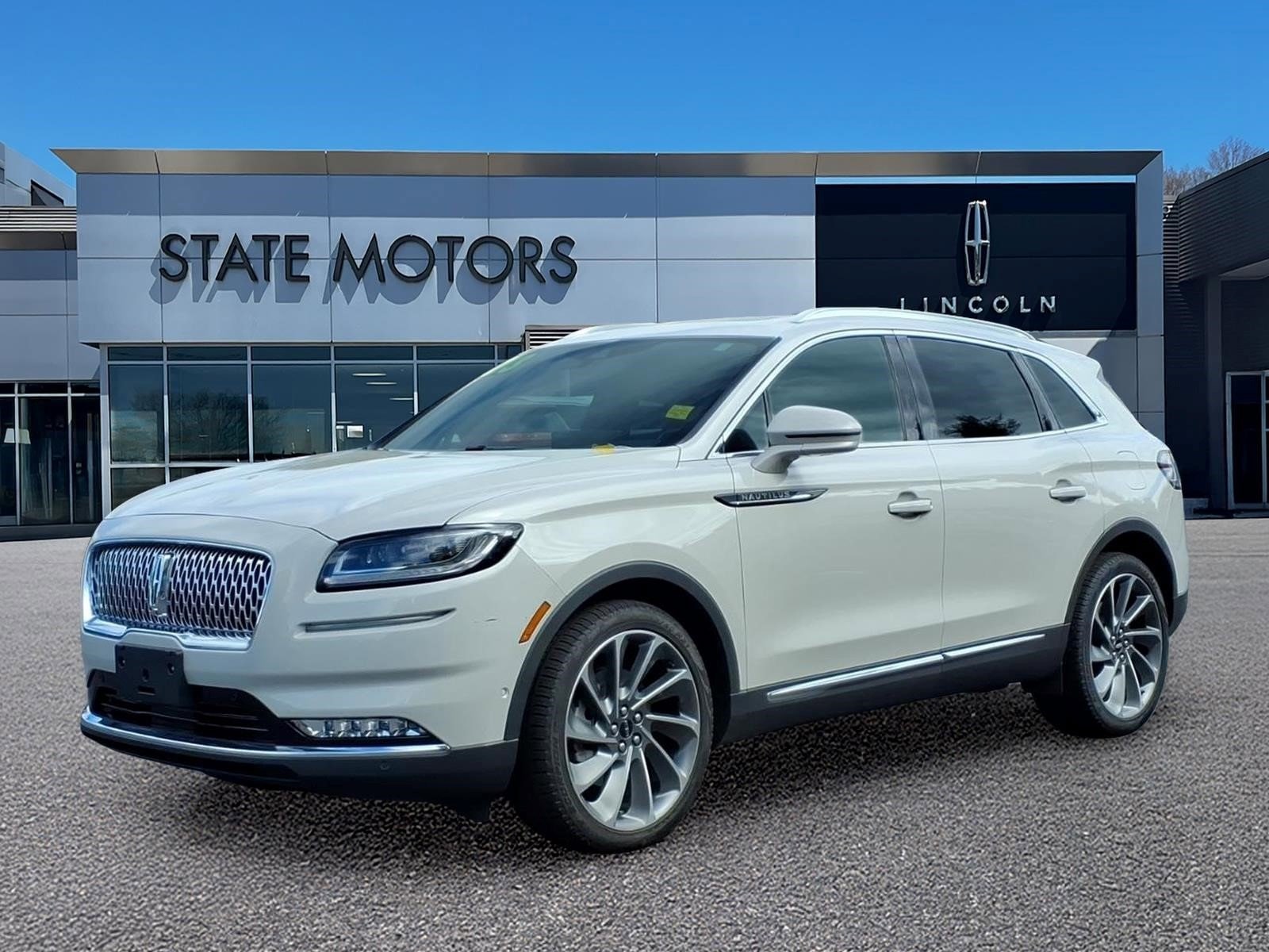 2023 Lincoln Nautilus Reserve AWD's photo