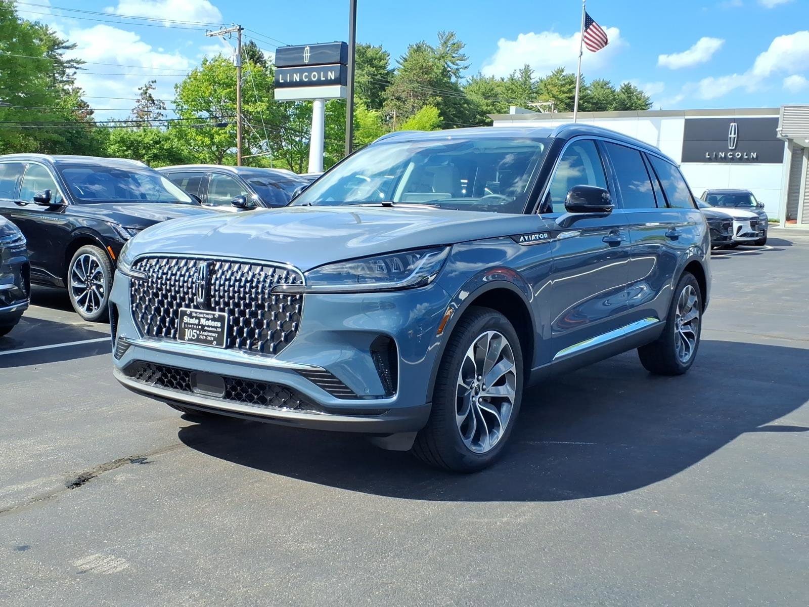 2026 Lincoln Aviator Premiere AWD's photo