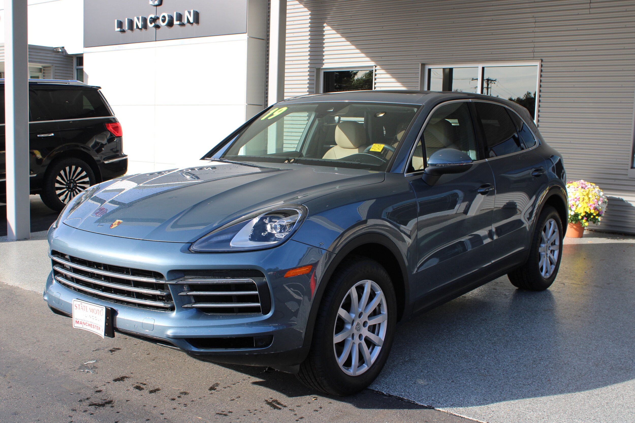 2019 Porsche Cayenne S Turbo photo 3