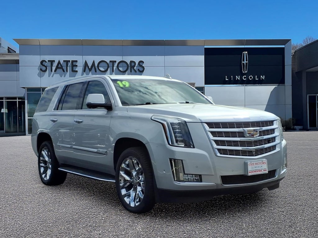 Used 2019 Cadillac Escalade Luxury SUV