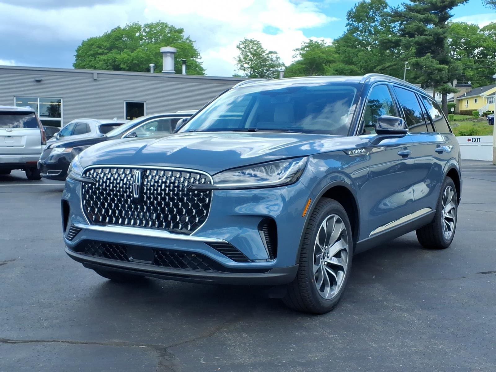 2026 Lincoln Aviator Premiere AWD's photo