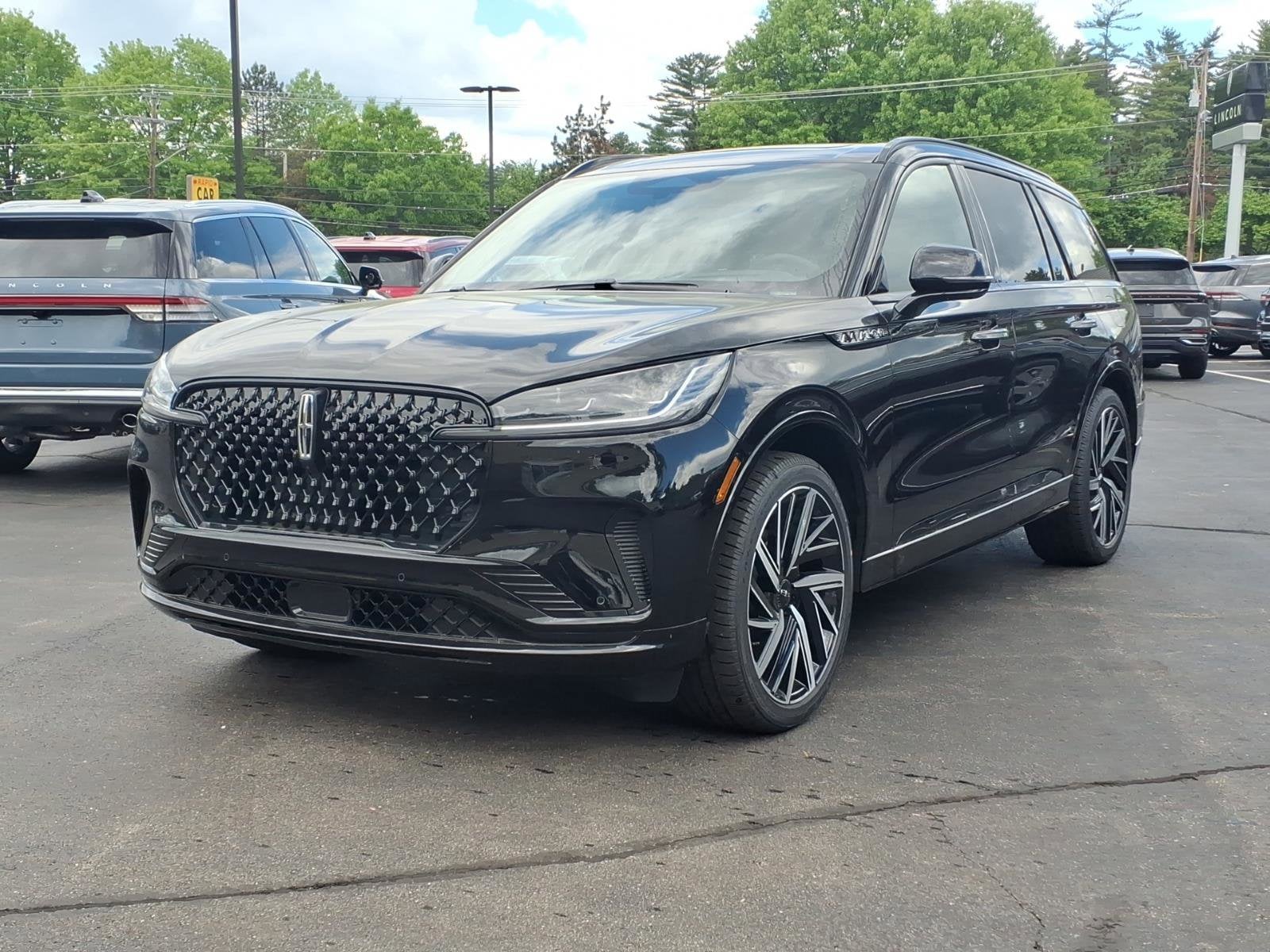 2026 Lincoln Aviator Black Label AWD's photo