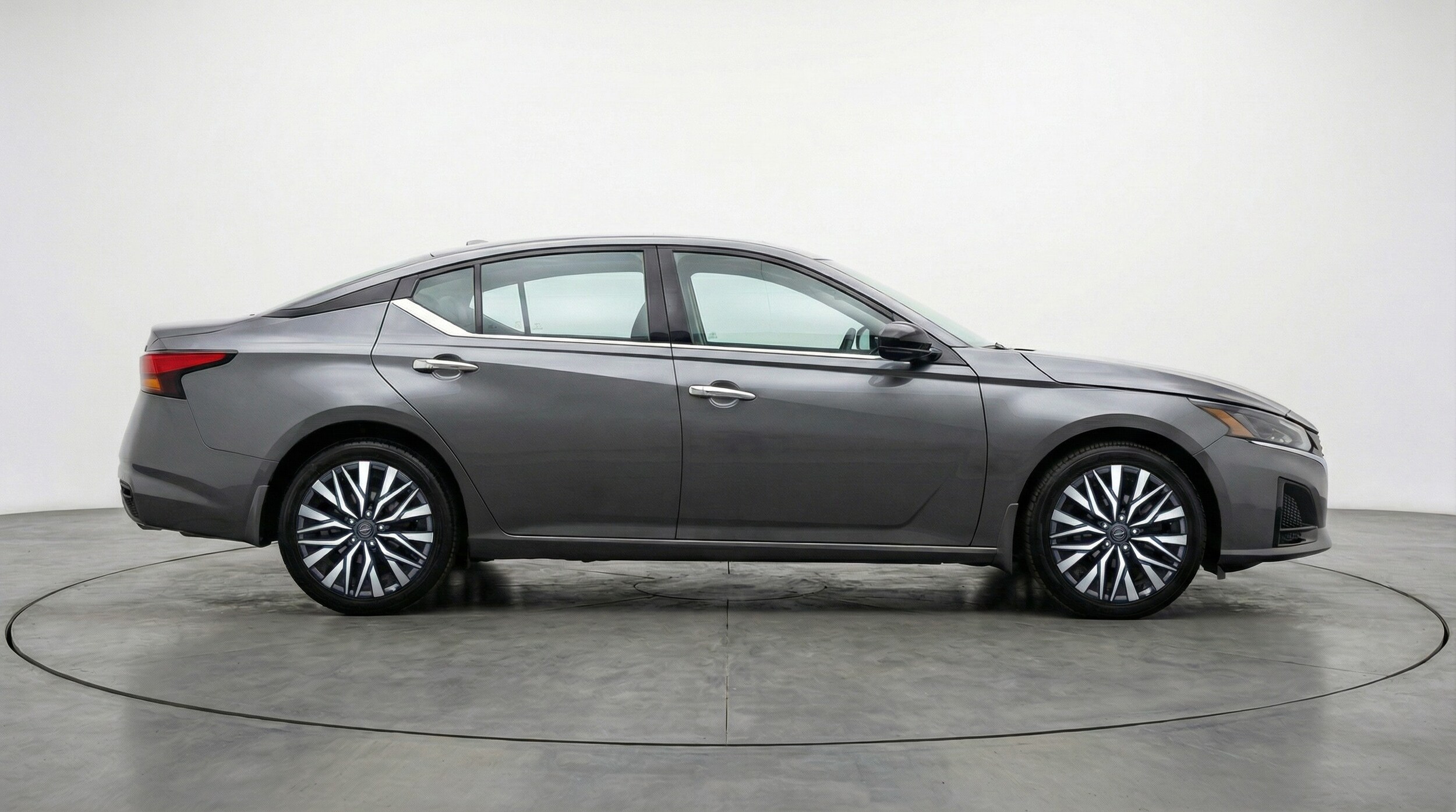 Thumbnail: 2025 Nissan Altima - 8