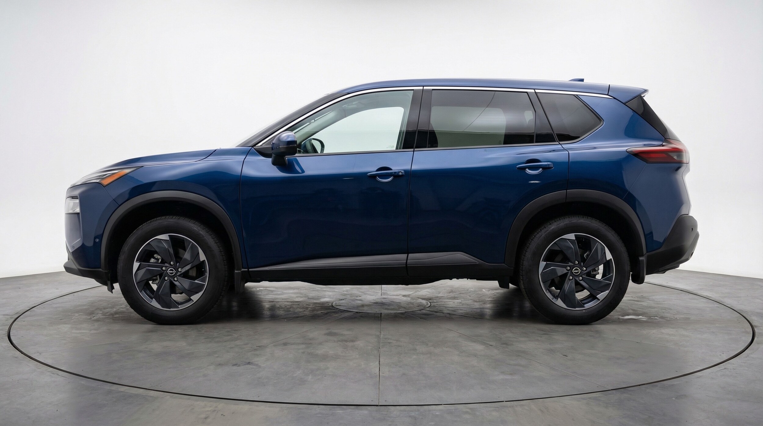 Thumbnail: 2025 Nissan Rogue - 4