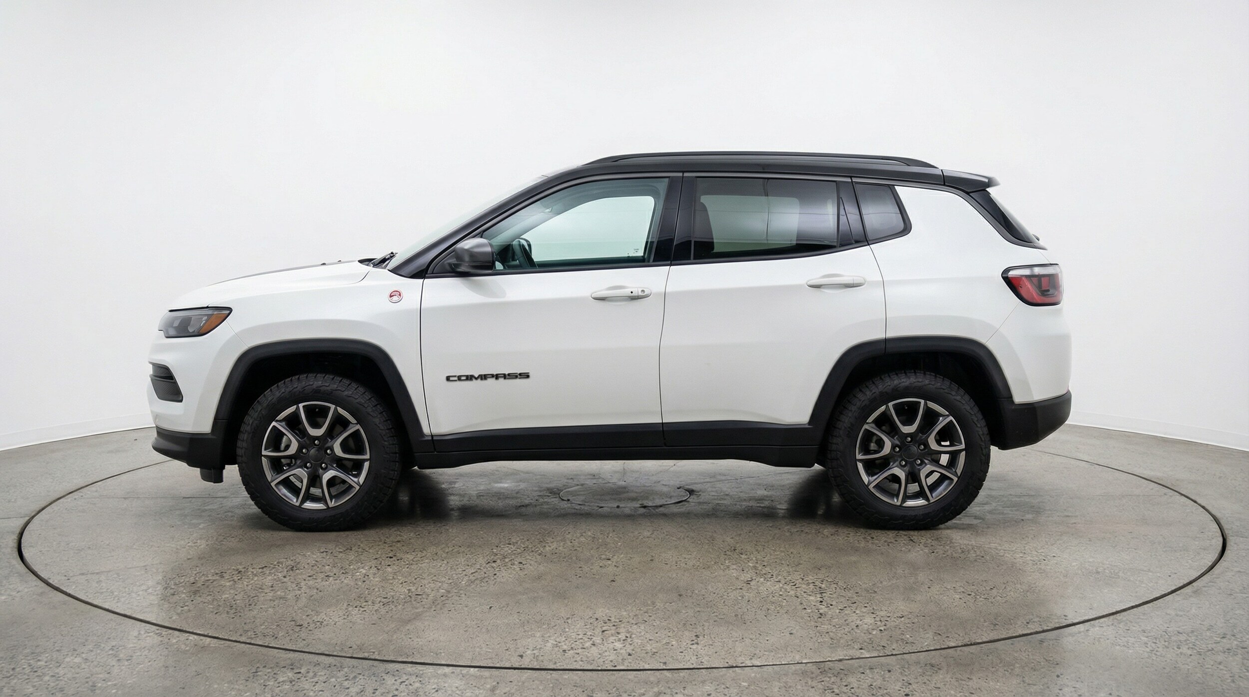Thumbnail: 2025 Jeep Compass - 4