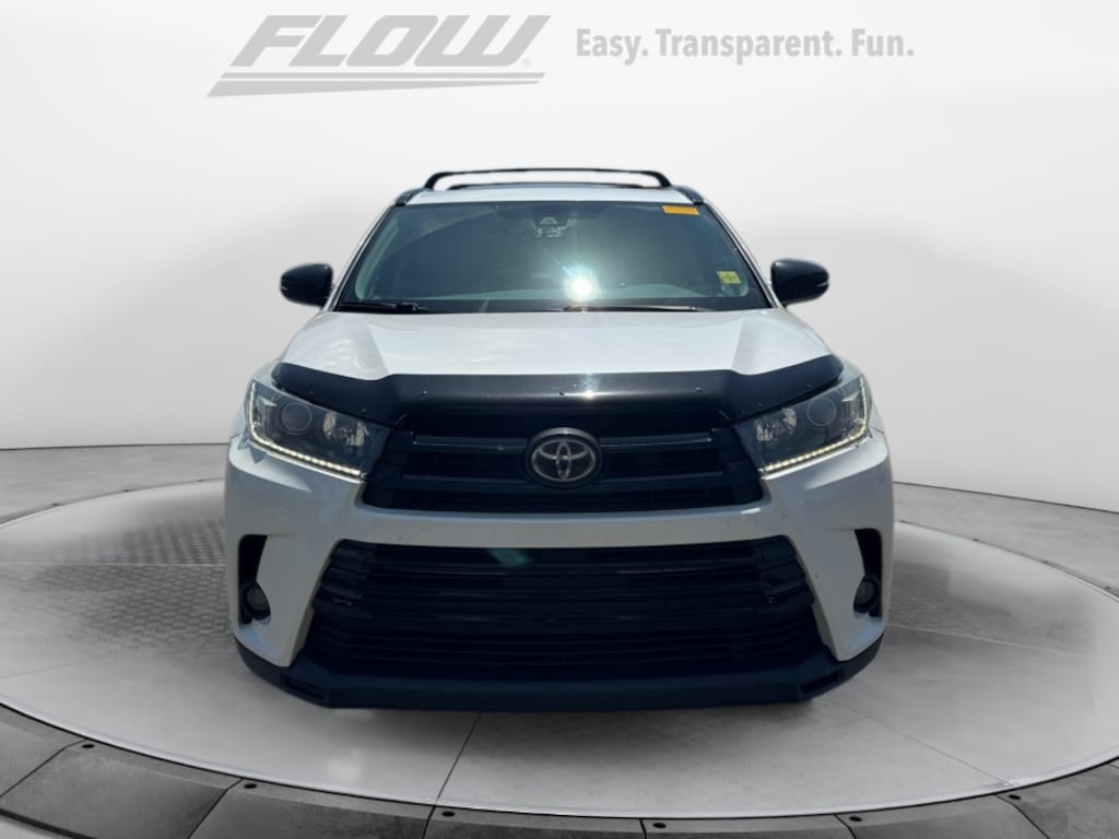 Used 2019 Toyota Highlander SE SUV