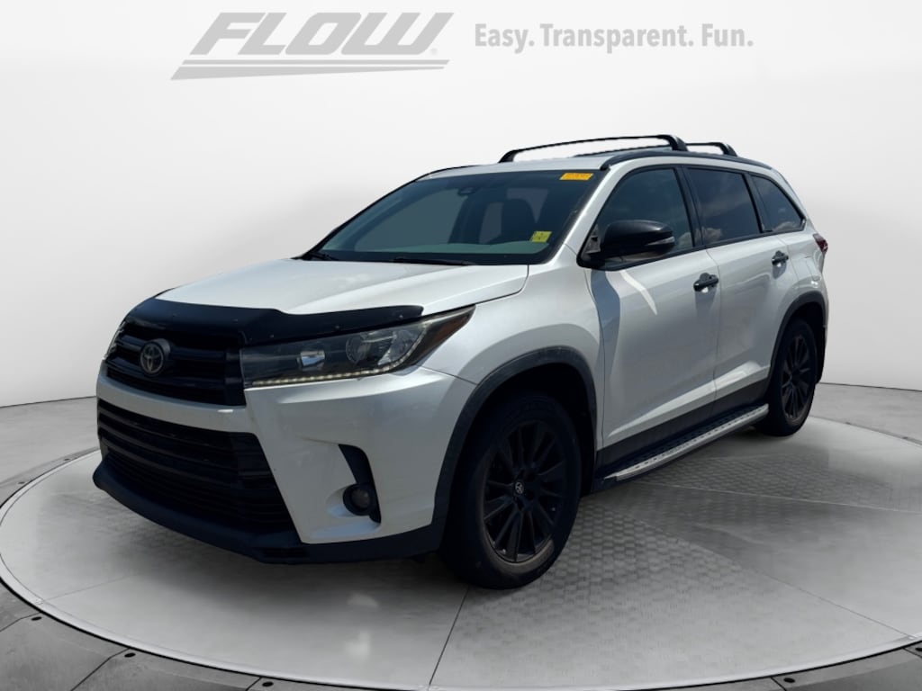 Used 2019 Toyota Highlander SE SUV