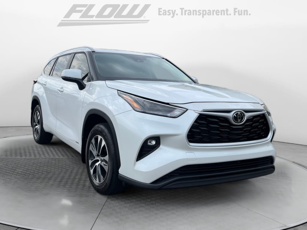 Certified 2025 Toyota Highlander Hybrid Hybrid XLE SUV