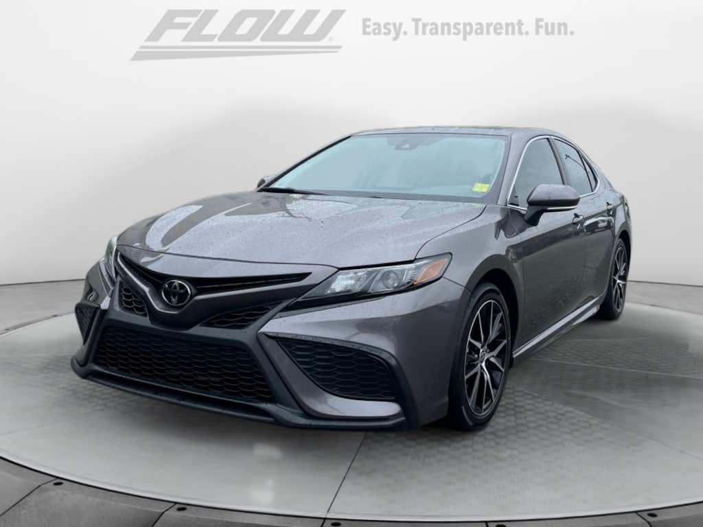 Used 2024 Toyota Camry SE Sedan