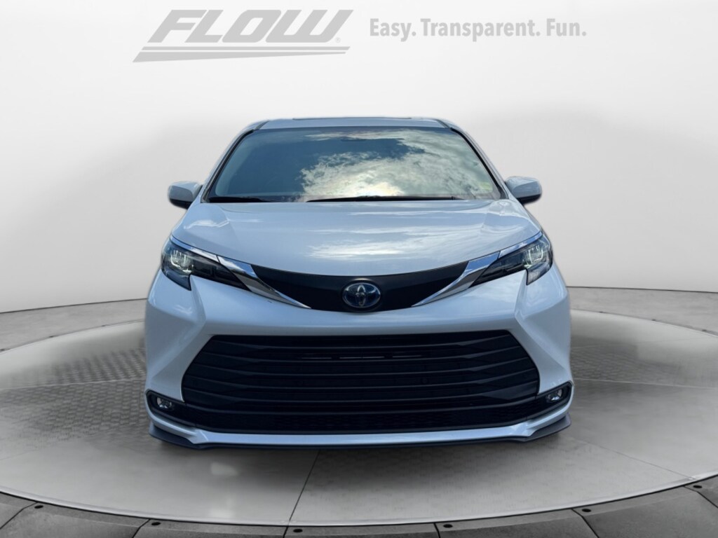 Certified 2025 Toyota Sienna XLE Minivan