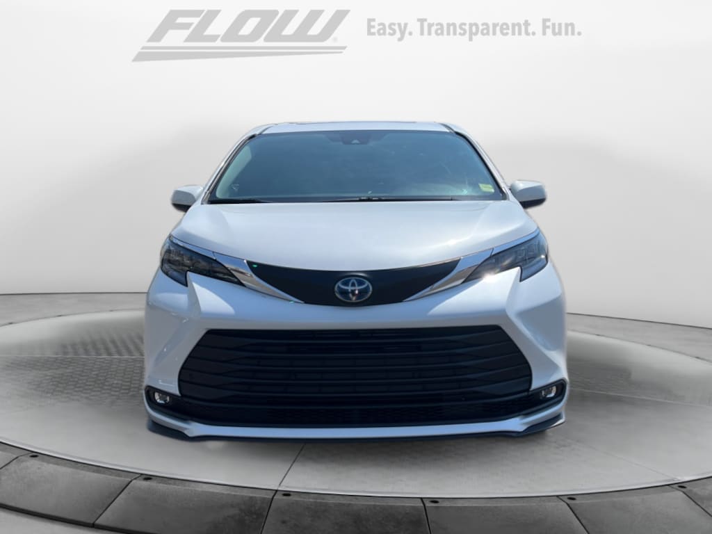 Certified 2025 Toyota Sienna XLE Minivan