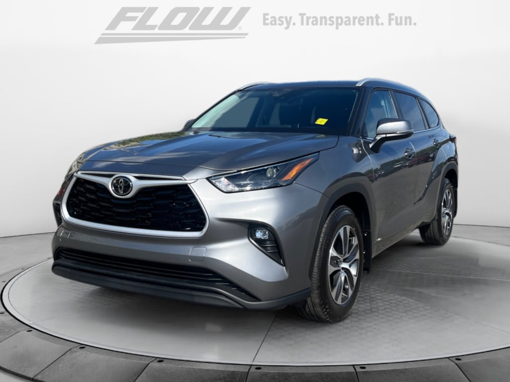 Certified 2026 Toyota Highlander Hybrid XLE SUV