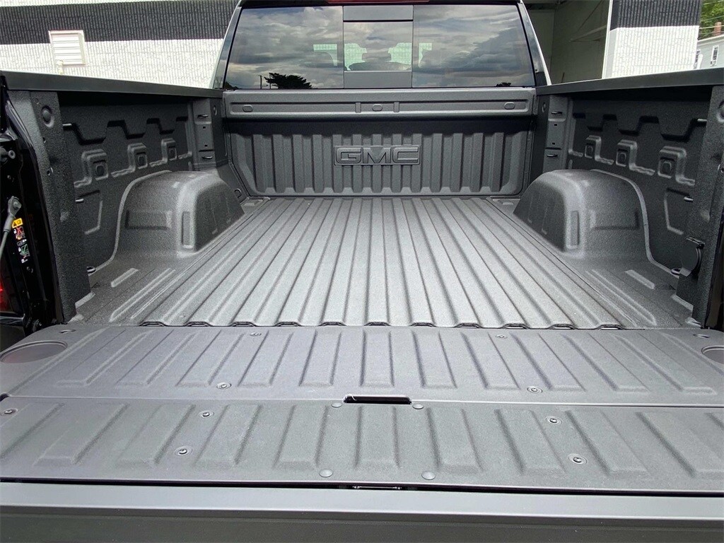 2026 Gmc Sierra 1500 SLT photo 4