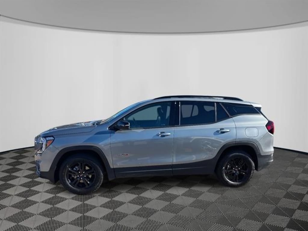 Used 2024 GMC Terrain AT4 SUV