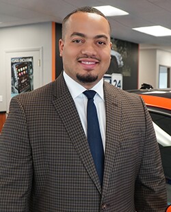 Staff member Chris Diaz from ID_11b9f6a0f645