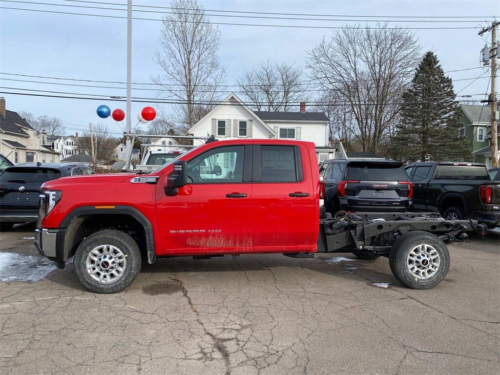 2025 Gmc Sierra 2500 HD Pro photo 3