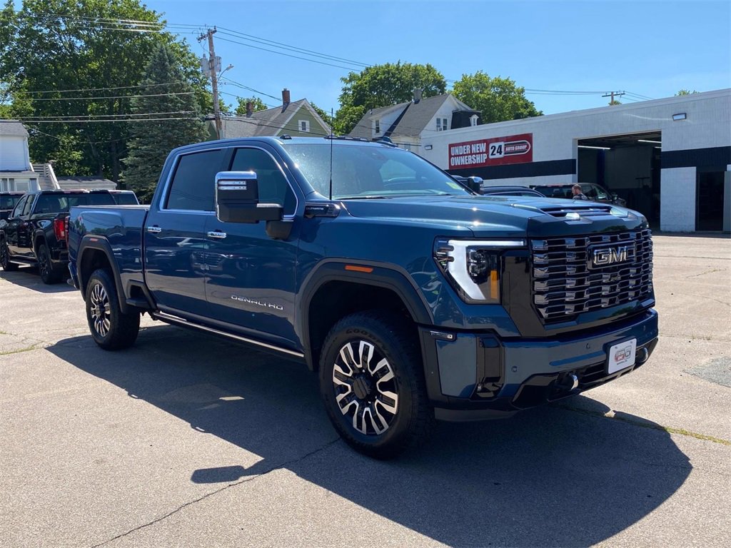 2025 Gmc Sierra 3500 HD Denali Ultimate photo 3