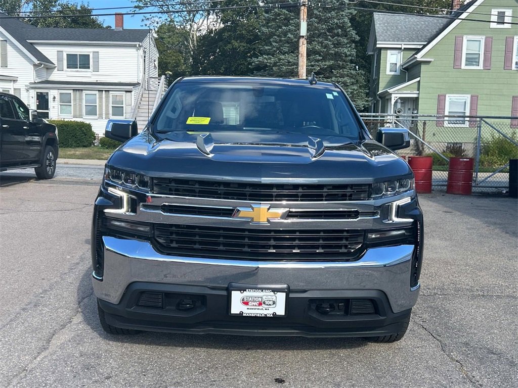 2021 Chevrolet Silverado 1500 LT photo 2