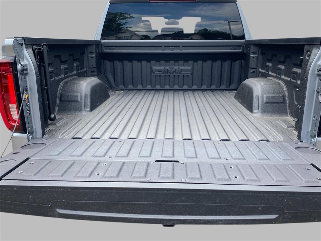 New 2025 GMC Sierra 1500 SLT Truck