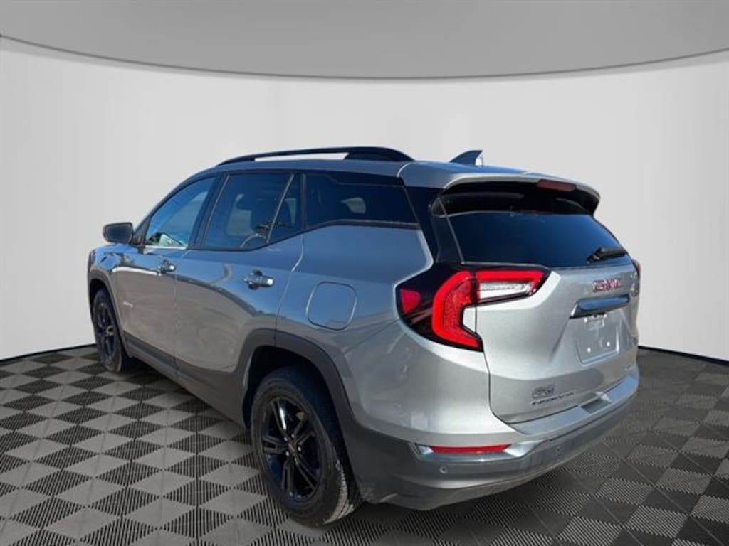 Used 2024 GMC Terrain AT4 SUV