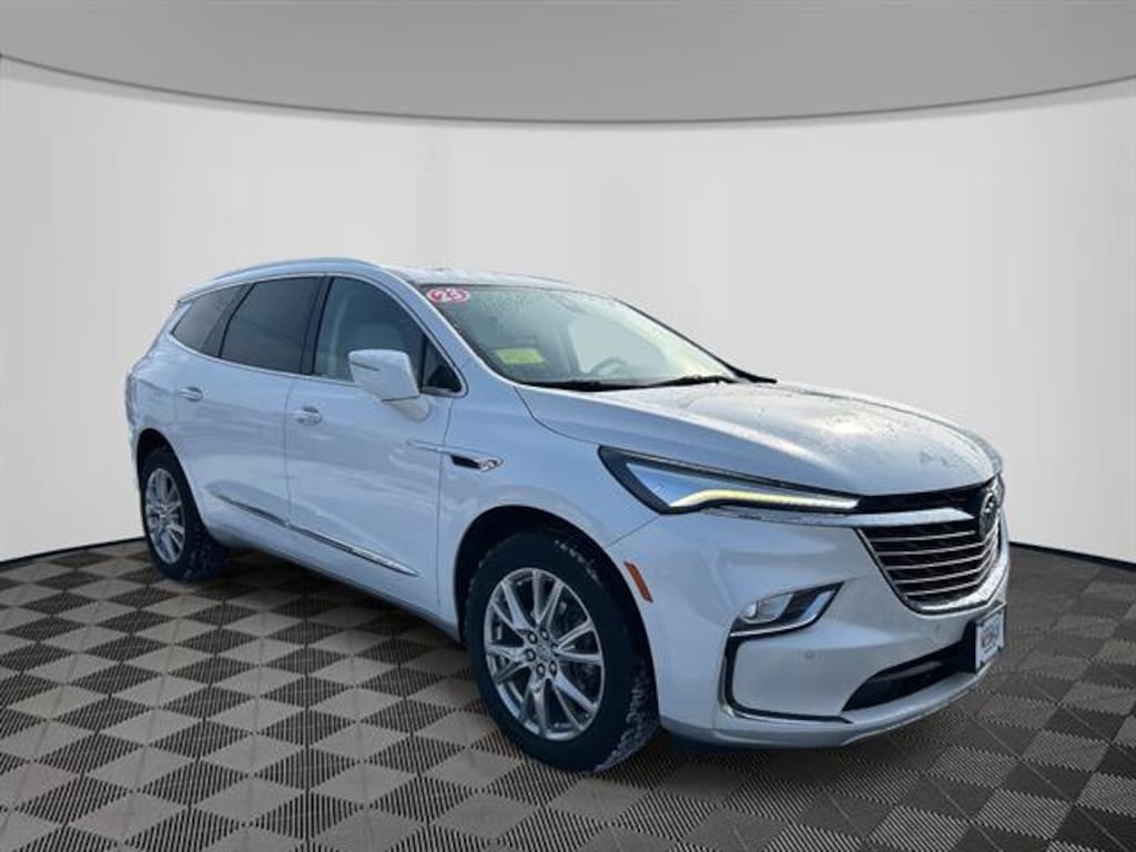 Used 2023 Buick Enclave Essence SUV