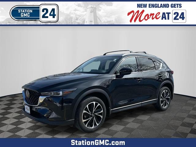 2023 Mazda CX-5 S Premium package