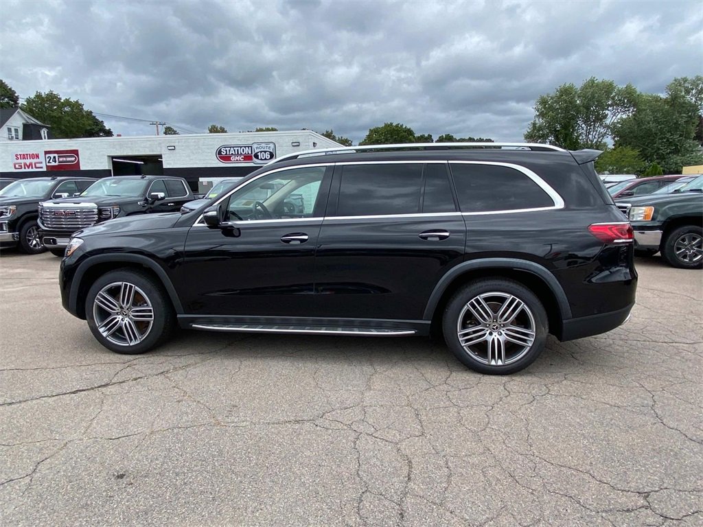 2021 Mercedes Benz GLS 450 photo 2
