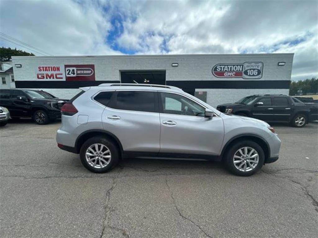 Used 2019 Nissan Rogue SV