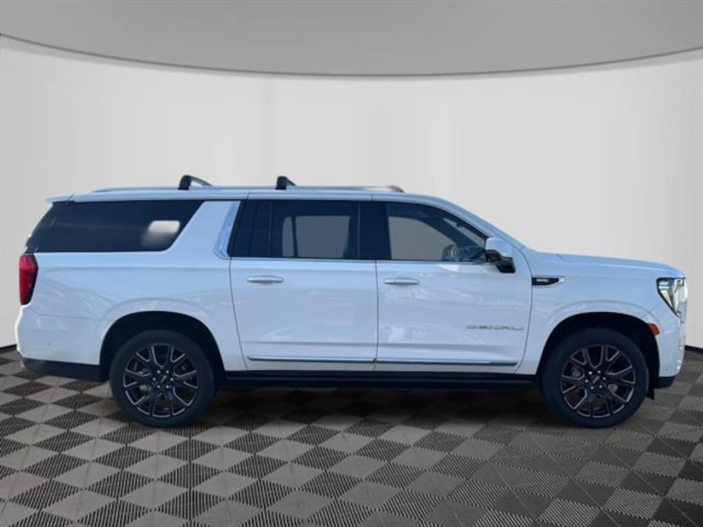 Used 2023 GMC Yukon XL Denali SUV
