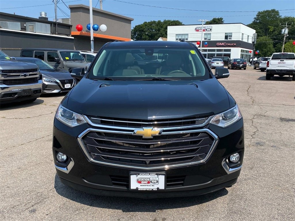 Used 2021 Chevrolet Traverse 3LT with VIN 1GNEVHKW1MJ176215 for sale in Mansfield, MA